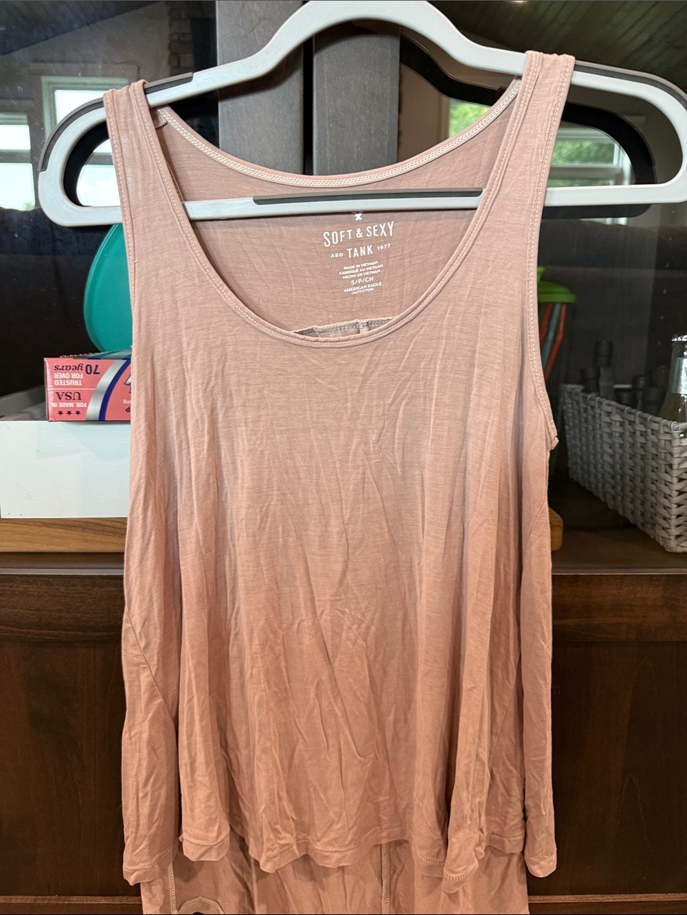 American Eagle Outfitters Dusty Rose Scoop Neck Tank